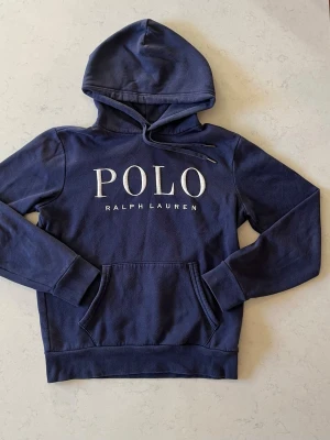 Ralph Lauren Hoodie - Riktigt snygg Ralph Lauren hoodie. Äkta!