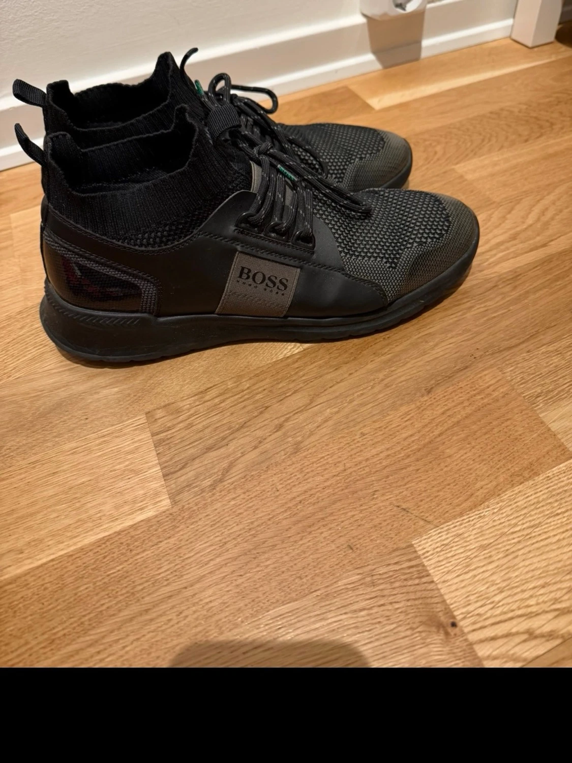 Svarta sneakers från BOSS - 2