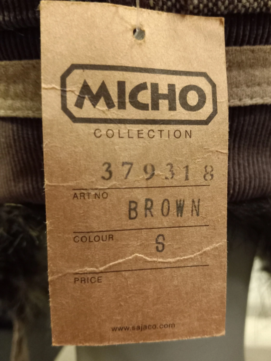 Brun och svart pälsmössa med rutigt tyg - Storlek S  - 4