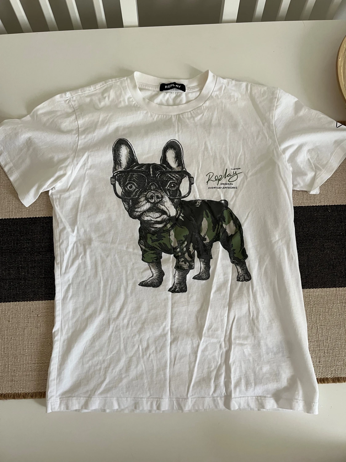Vit Replay t-shirt med hundtryck