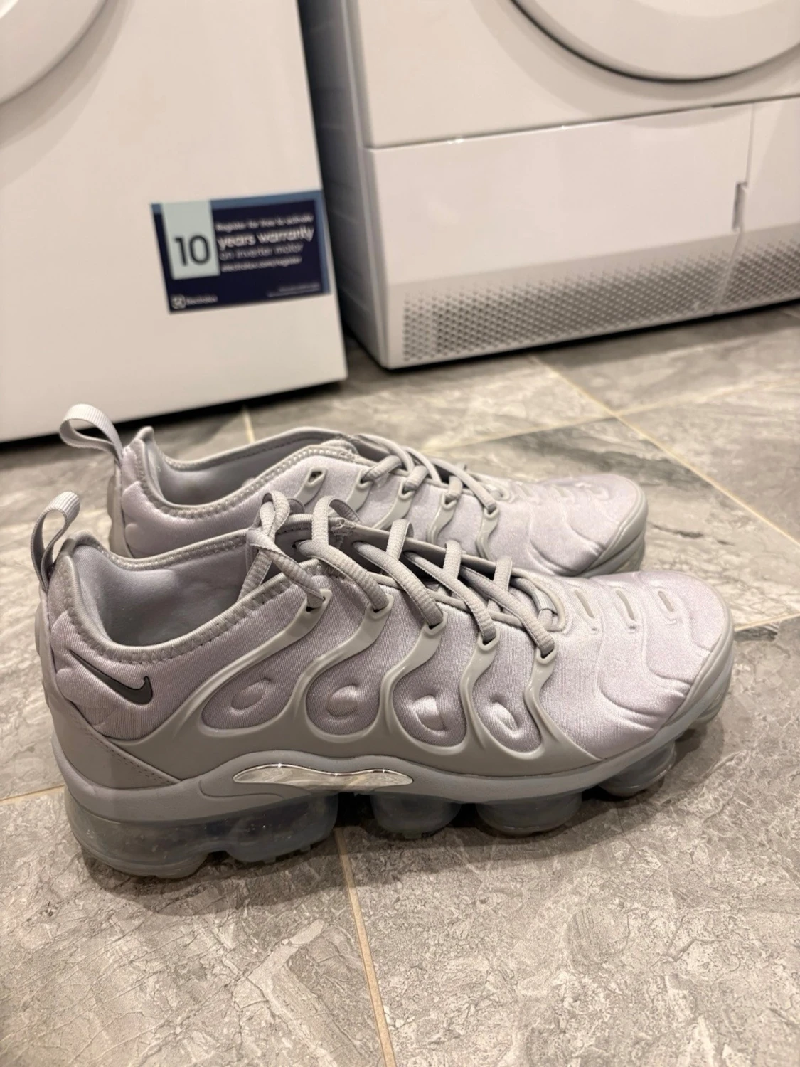 Nike Air Vapormax Plus grå sneakers - 1