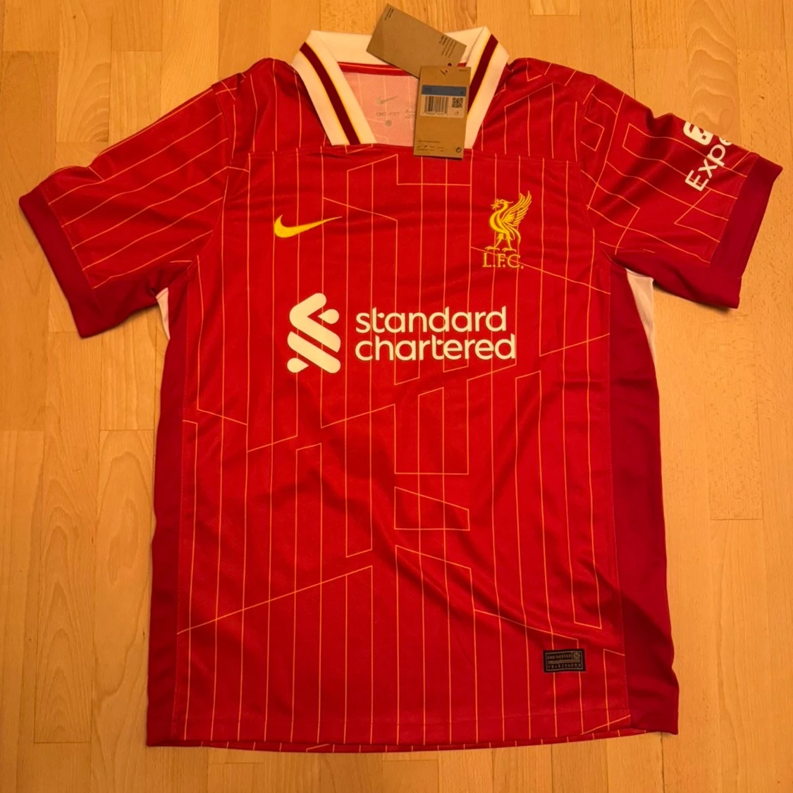 Röd Liverpool fotbollströja M. Salah 11