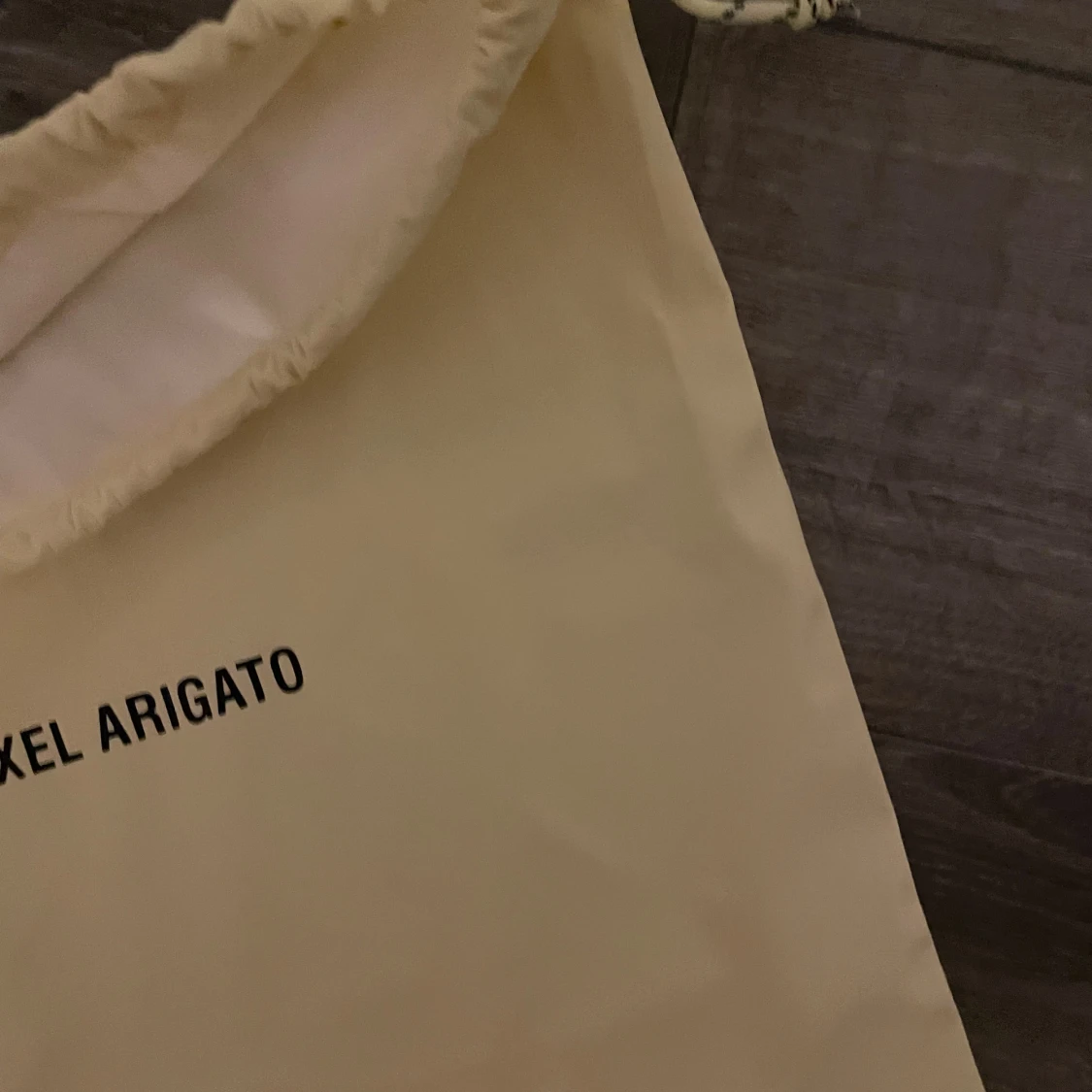 Beige Axel Arigato ryggsäck med snörning - 2