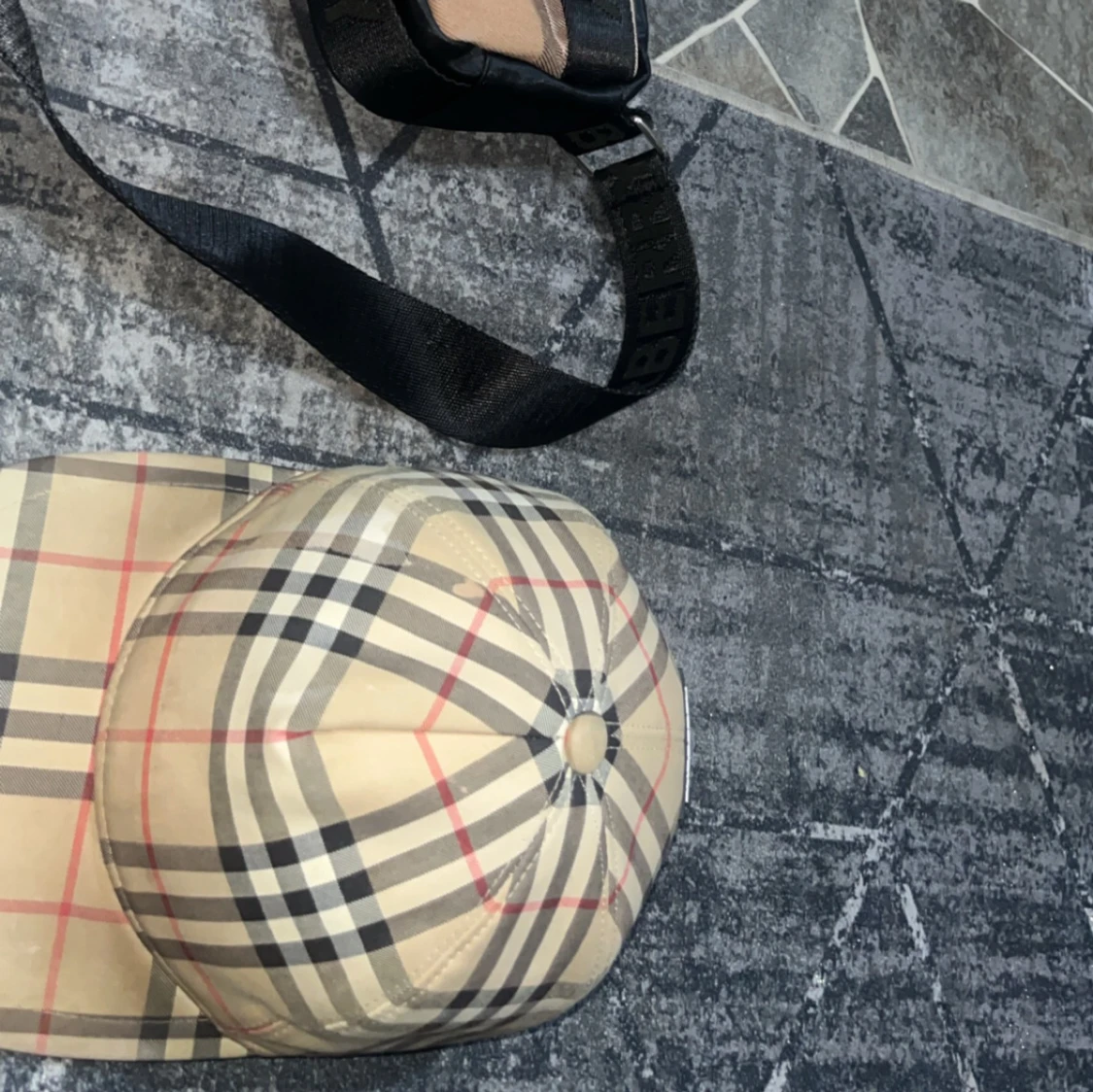 Keps och väska - 90