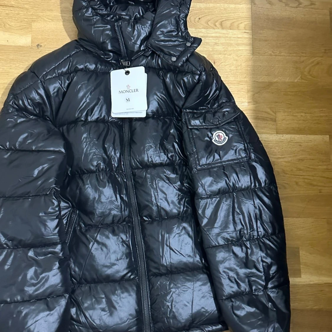 Svart Moncler pufferjacka M - 1