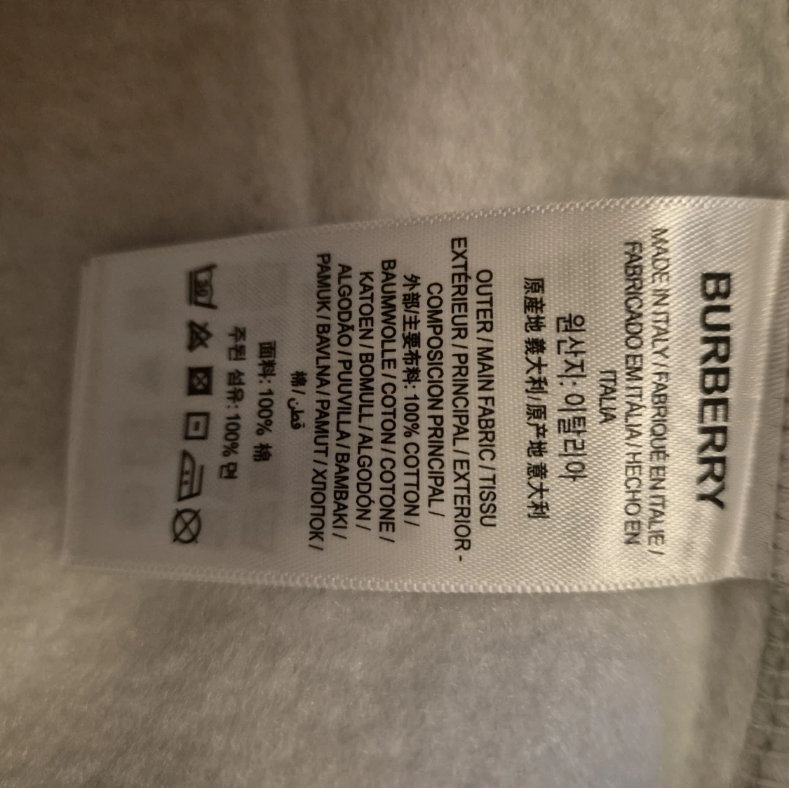 Grå hoodie från Burberry med dragkedja - 4