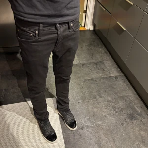 Jack & Jones slim glenn jeans - Jack & Jones slimglenn ♾️superfint skick och inga skador ♾️storlek W28 L30 ♾️bara att höra av sig vid minsta lilla fundering