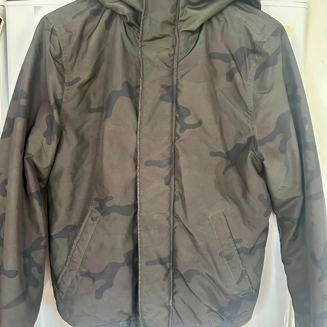 Camouflage vindjacka från H&M Divided XS - 1