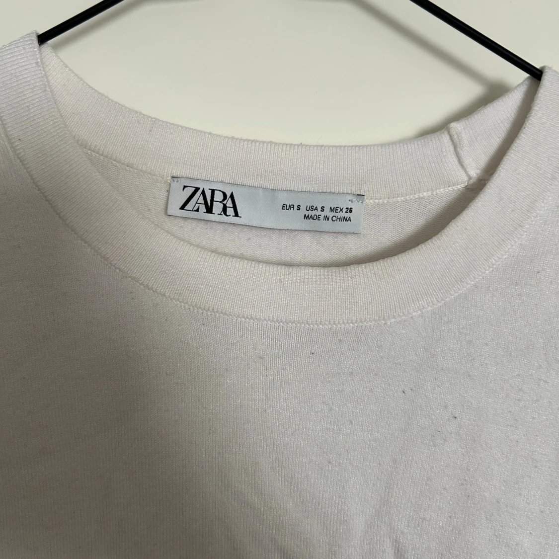 Vit kortärmad stickad tröja från Zara - 2