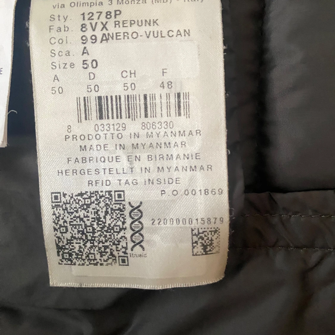 Svart dunväst från Colmar, strl 50 - 3