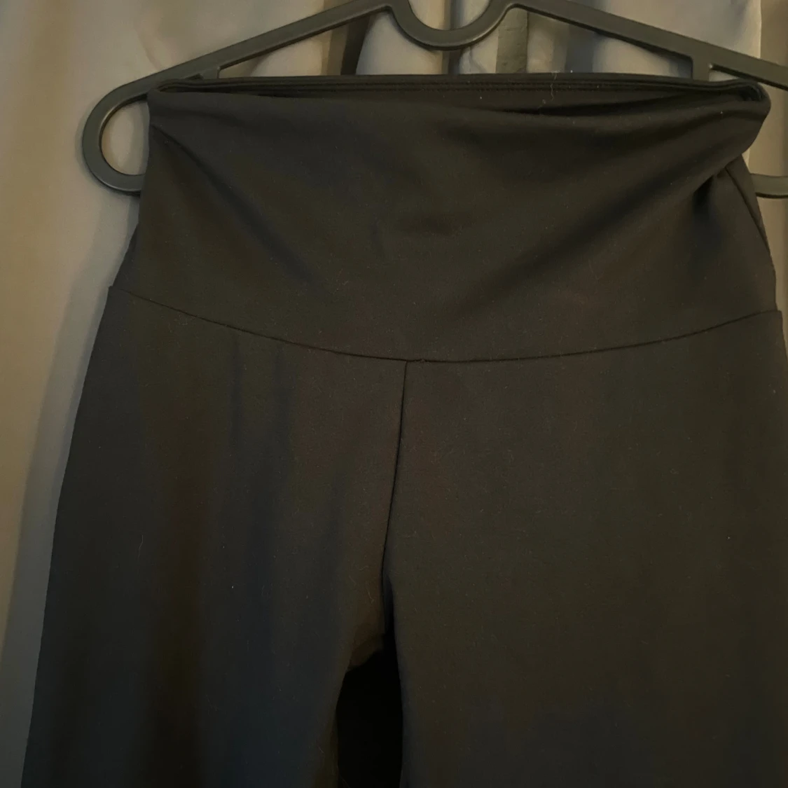 Svarta vida träningsbyxor - 2