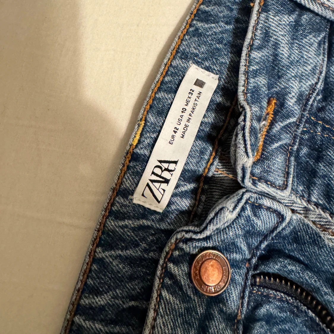 Blå jeans från Zara, storlek 42 - 1