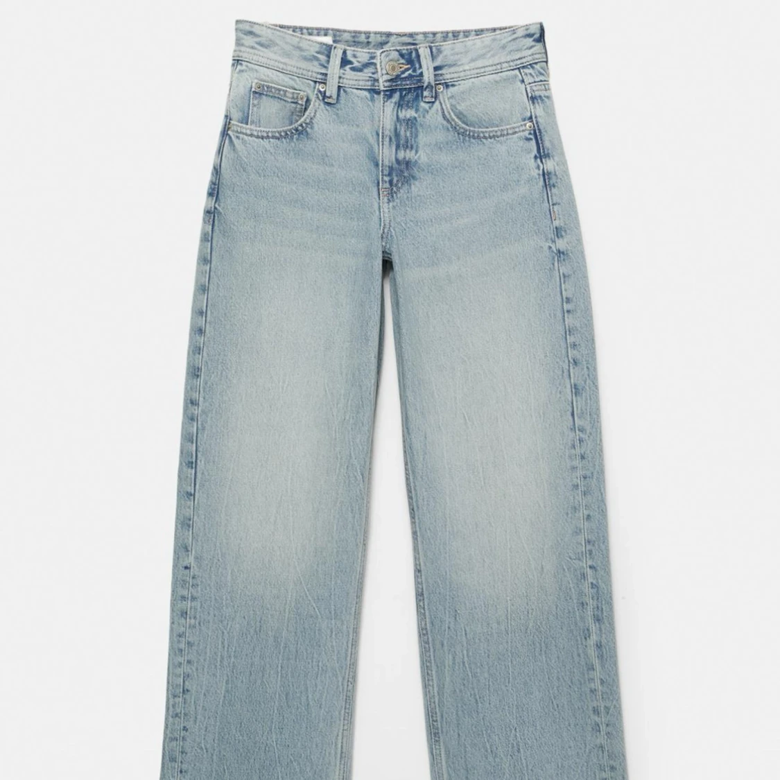 Ljusblå lågmidjade jeans från Pull&Bear - 2