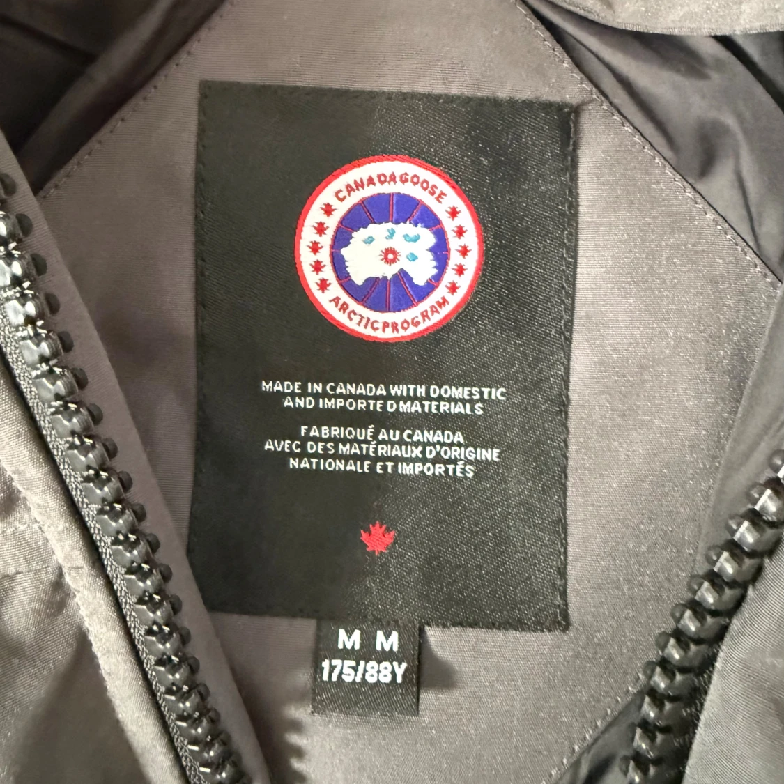 Grå pufferjacka från Canada Goose - 3