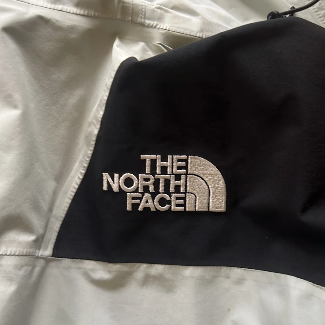 The North Face Gore-Tex vindjacka XS - 4