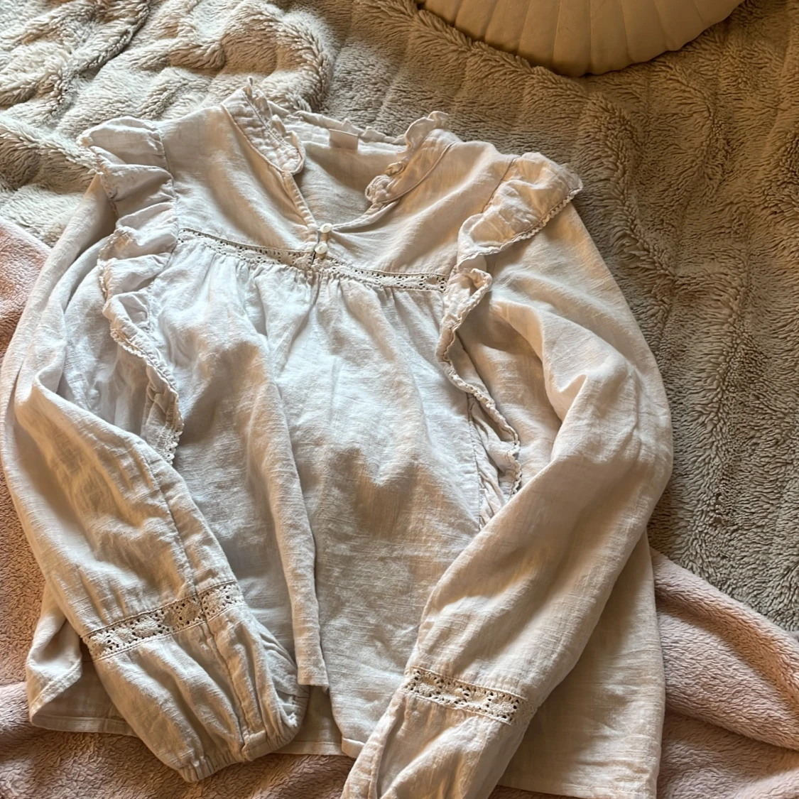 En blus från Lindex 