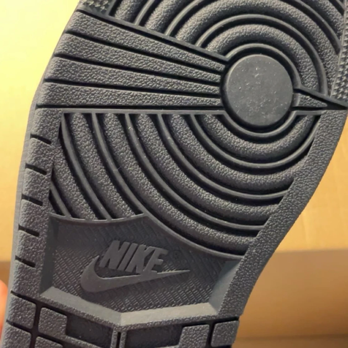 Nike Air Jordan 1 Low Triple Black - 2