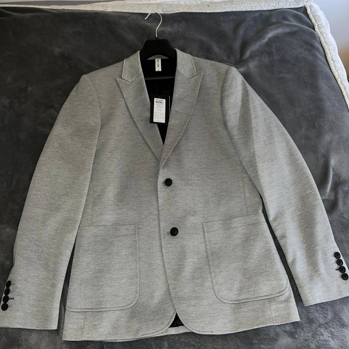 Ljusgrå kavaj från Only & Sons, M - 1