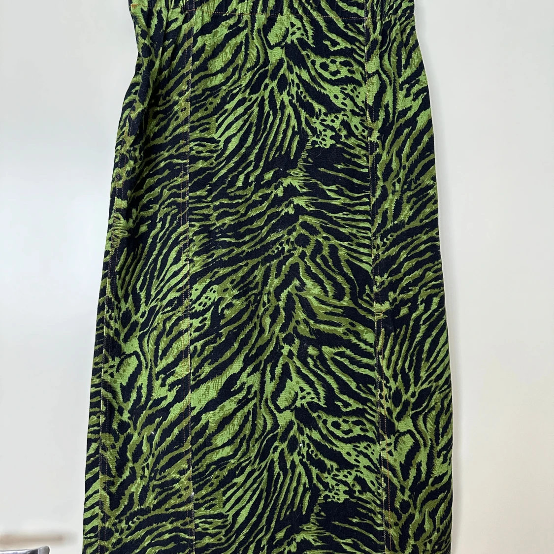 Grön zebramönstrad långkjol Ganni - 2