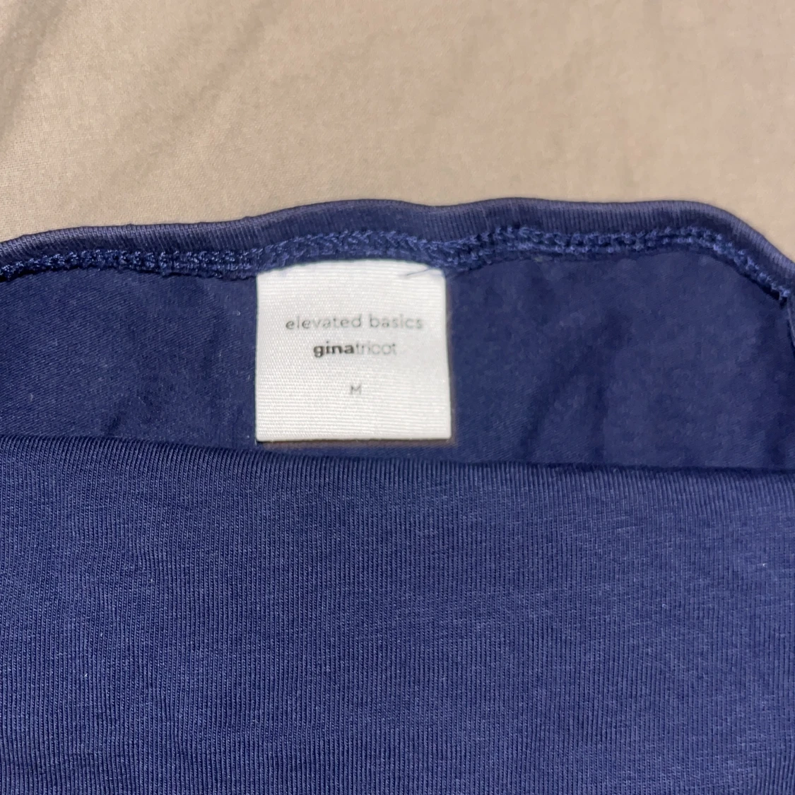 Mörkblå linnetopp från Gina Tricot - 1