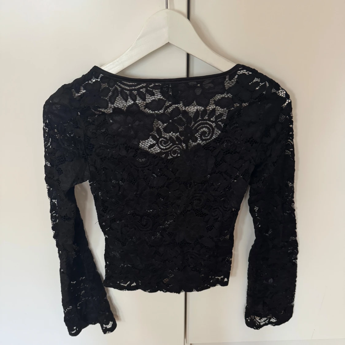 Svart spetsblus från Pieces XS - 1
