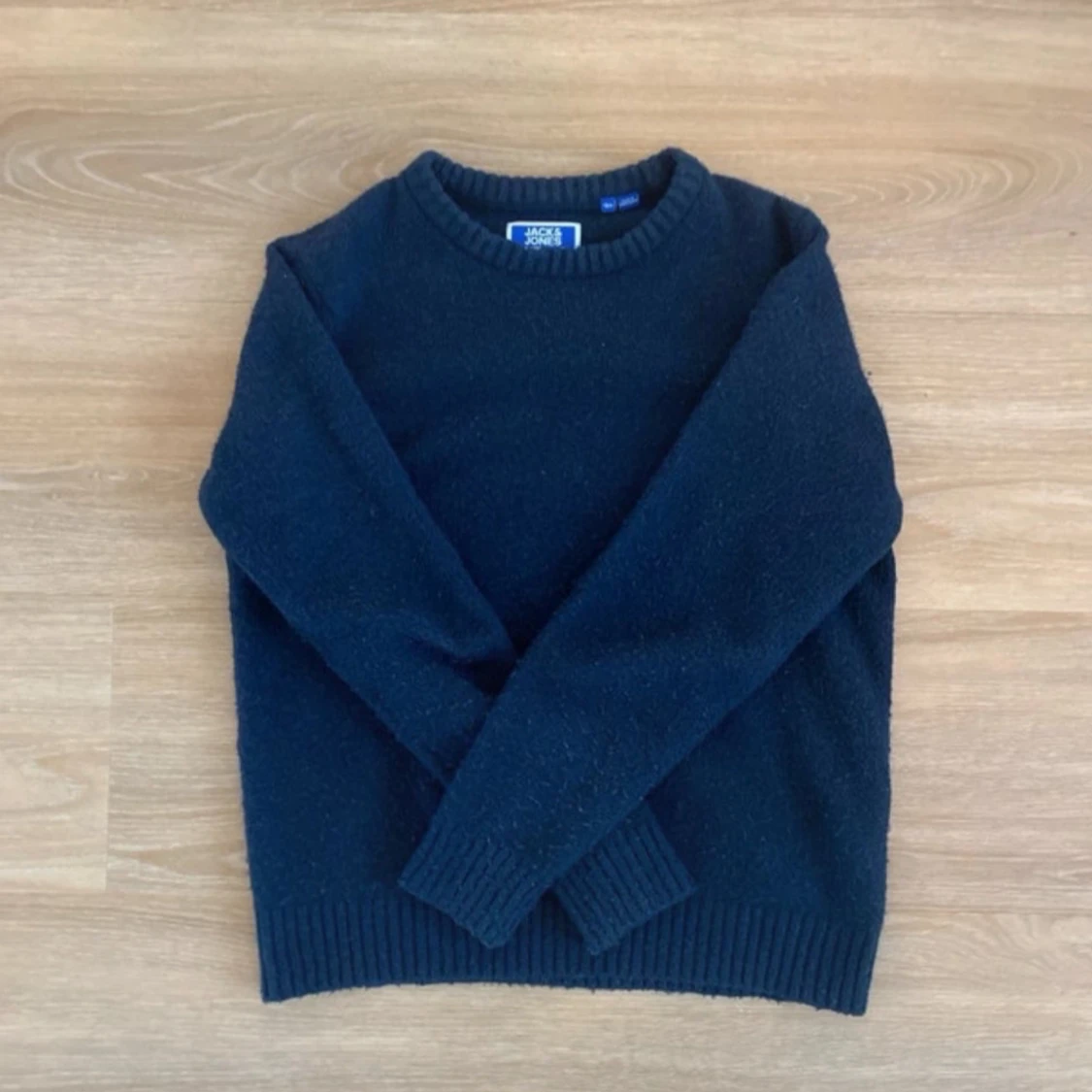 Mörkblå stickad tröja Jack & Jones