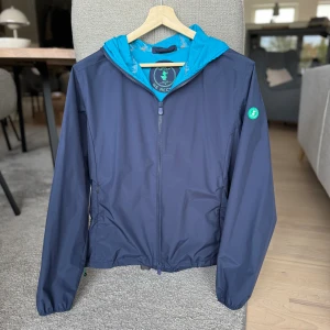 Windbreaker - Save The Duck  - Storlek M. Nypris ca 1500kr 