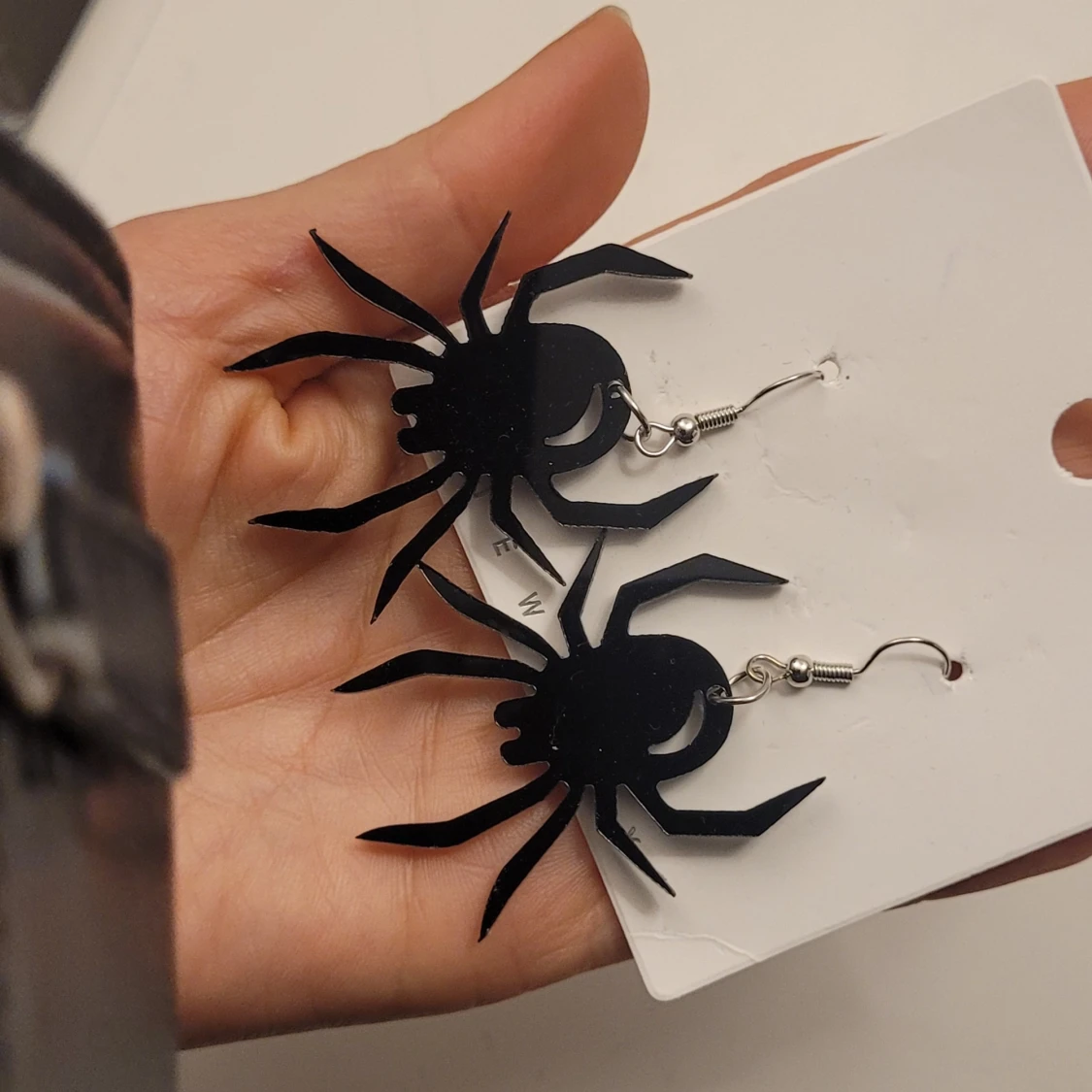  Helt nya halloween Svarta örhängen med spindelmotiv - 3