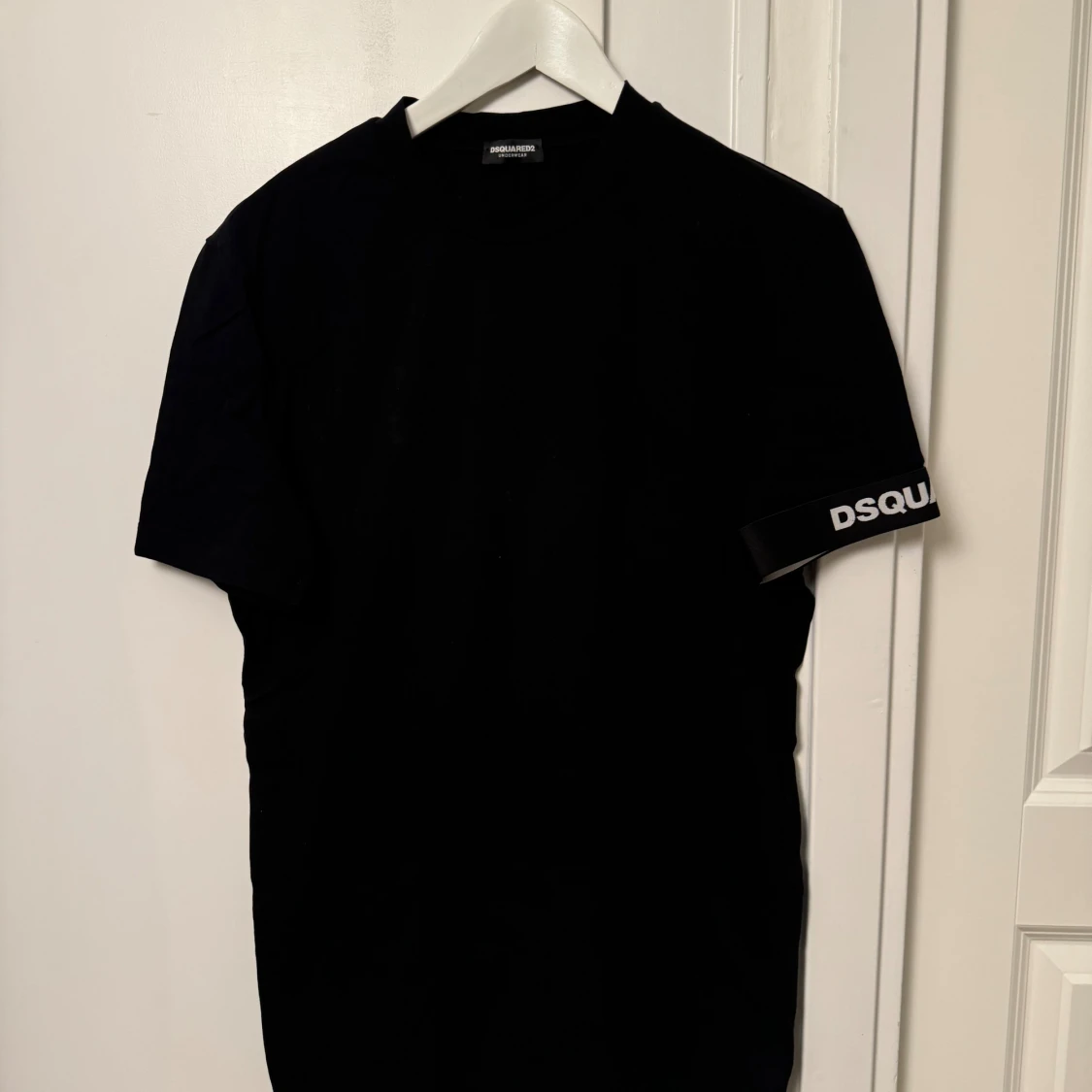 Svart t-shirt från Dsquared2