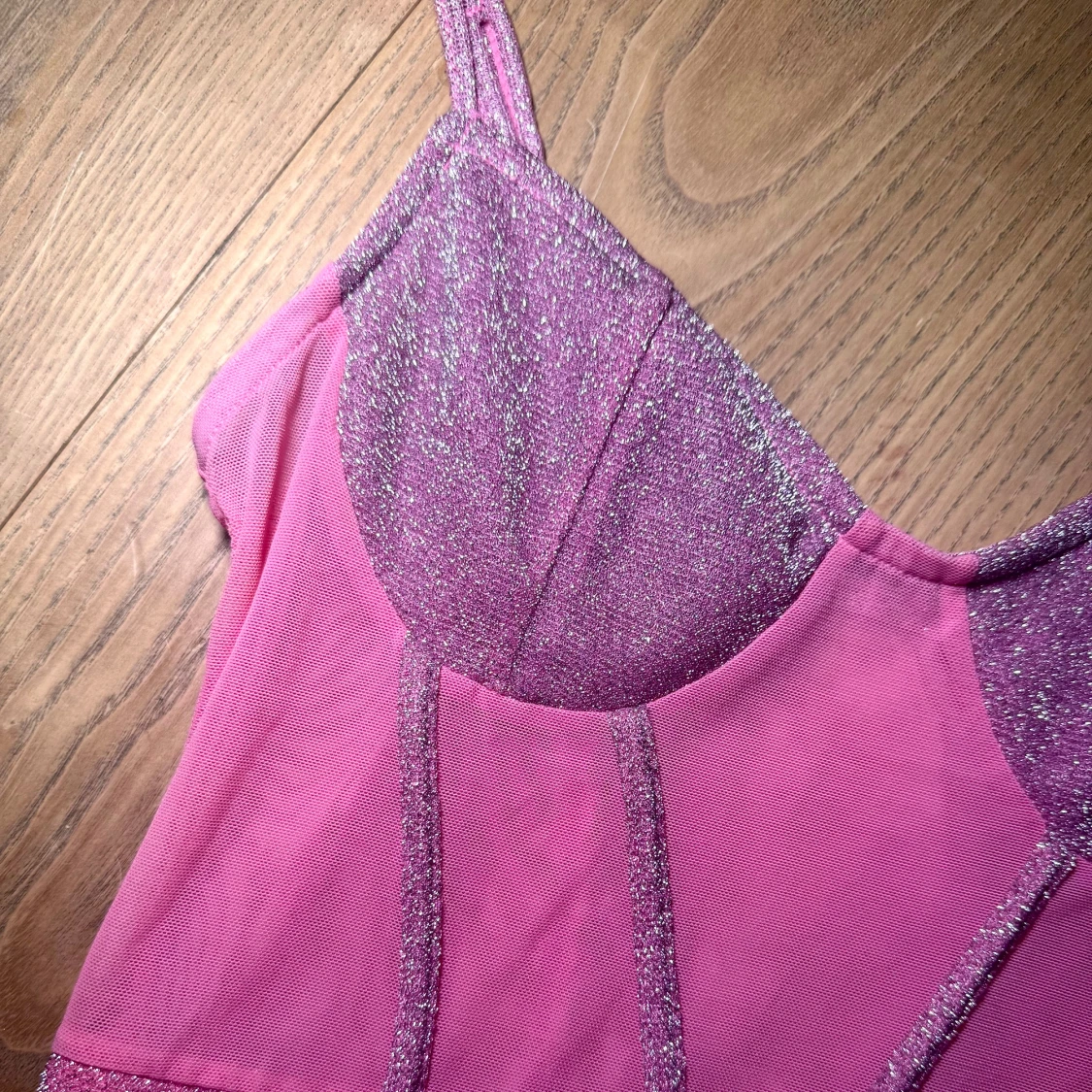 Rosa glitterklänning - 2