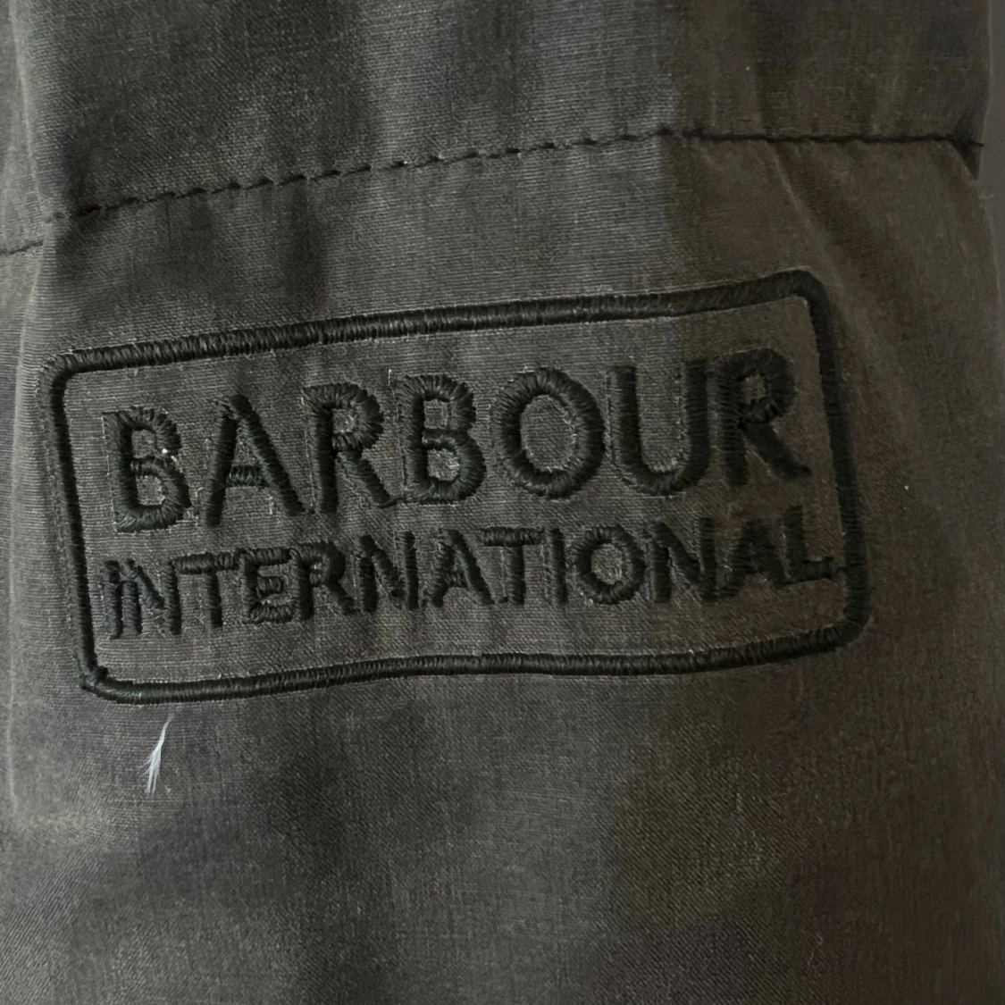 Mörkgrön dunjacka från Barbour - 3