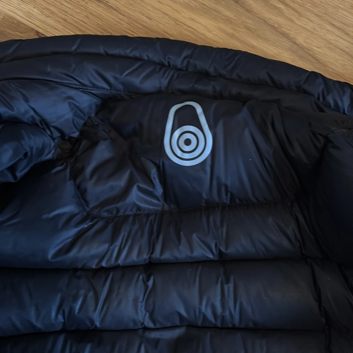 Svart dunväst från Sail Racing - 3