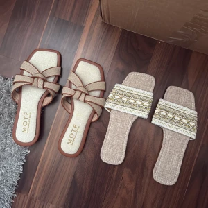 Två par beiga sandaler med detaljer - Säljer två par trendiga sandaler i beige och bruna toner. Obs båda paren för 20 kr 