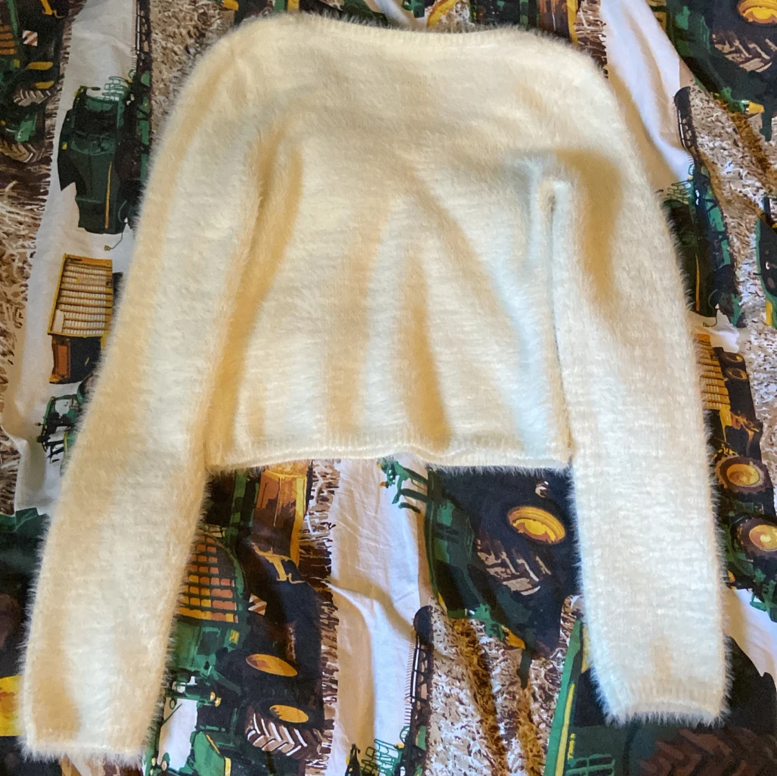 Vit fluffig stickad tröja H&M - 1