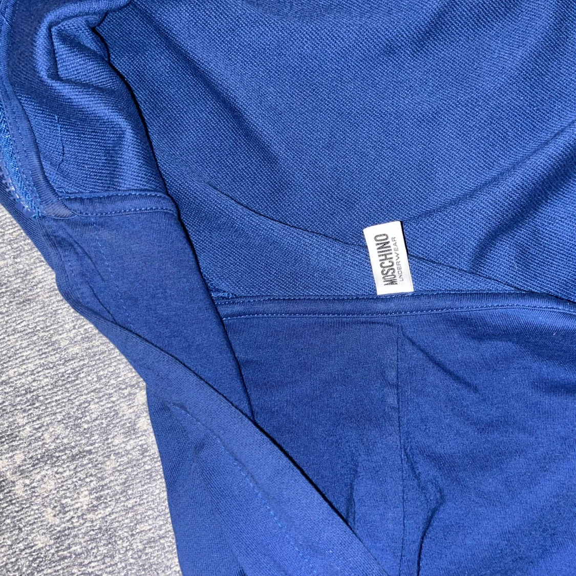 Marinblå Moschino hoodie med dragkedja - 3