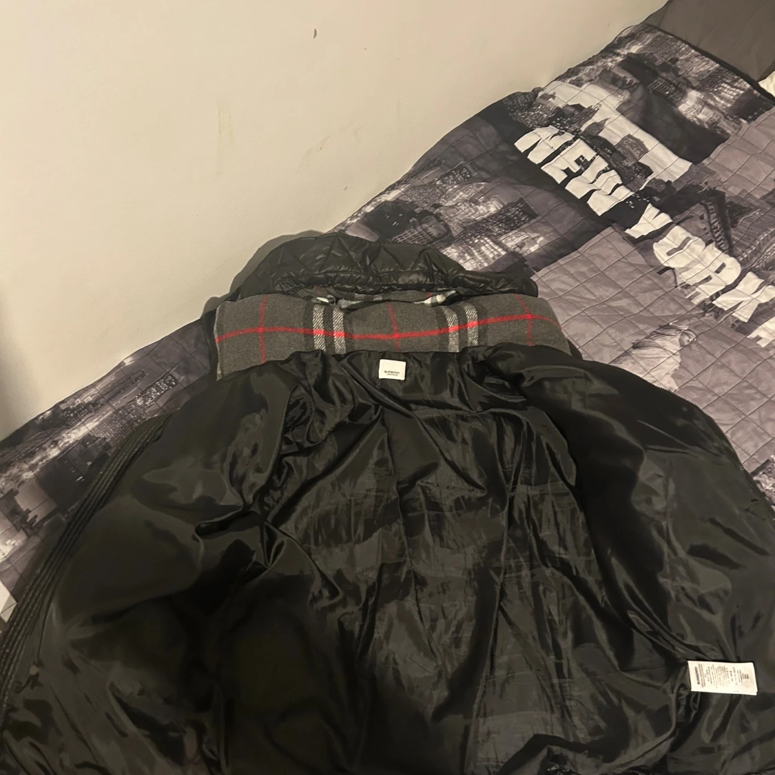 Svart pufferjacka Burberry London England - 1