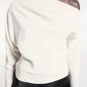 Vit tröja mango  - Vit tröja från mango helt ny