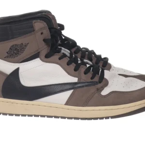 Jordan 1 High Travis Scott - Säljs då dom inte används längre, 100% äkta annars 150% återbetalat