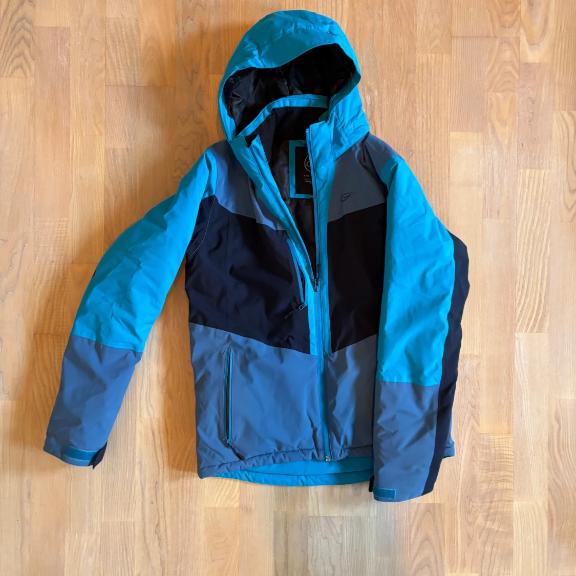 Five Seasons Jacka Barn/Ungdom