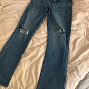 Ltb jeans - Fina jeans från Ltb, de är bootcut och low rise, storlek W29 L32💗💗