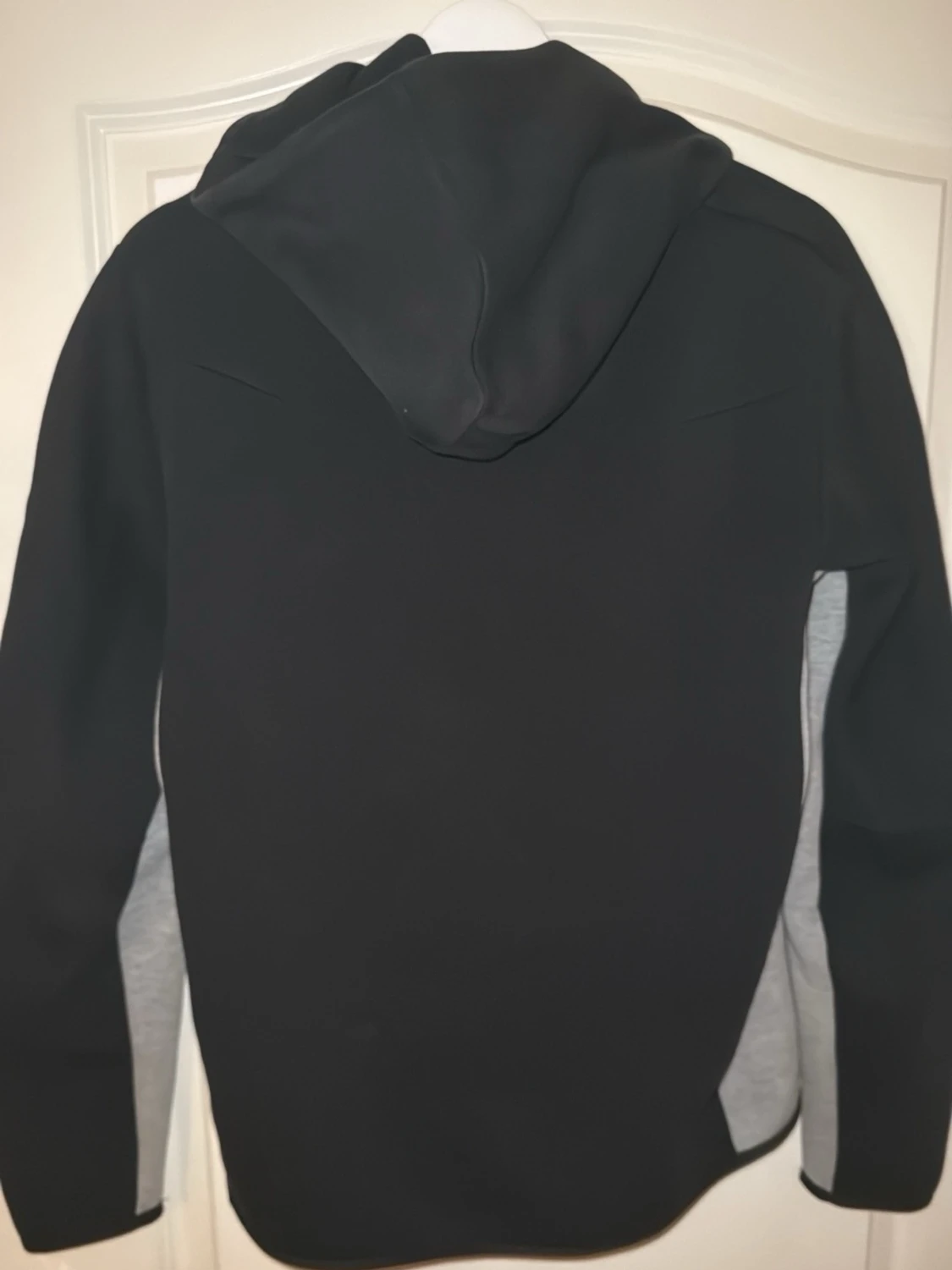 Nike tech äldre version  - 1