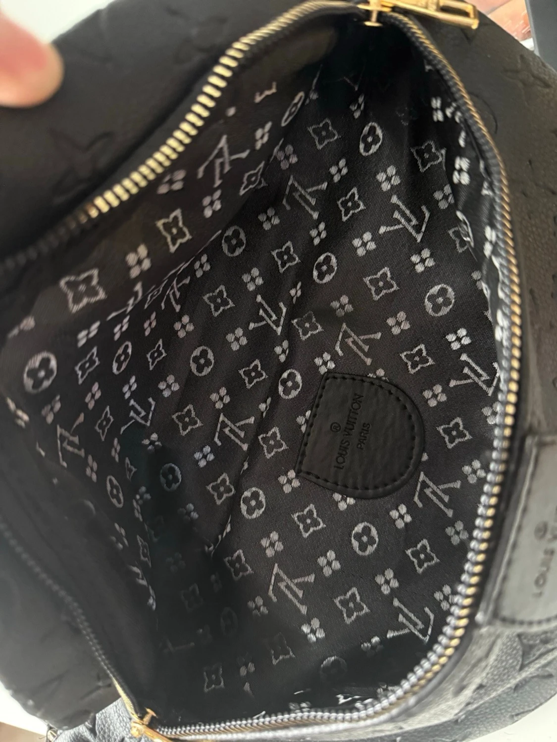 Svart supersnygg mönstrad axelväska  - 3