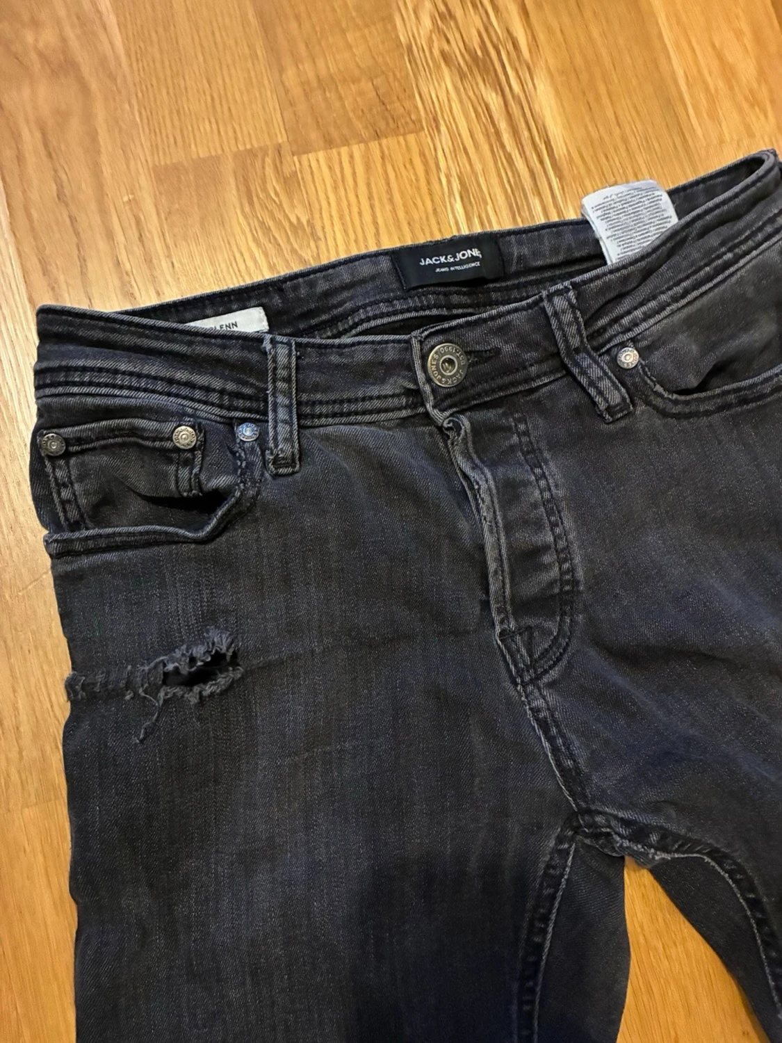 Svarta slim jeans från Jack & Jones - 1