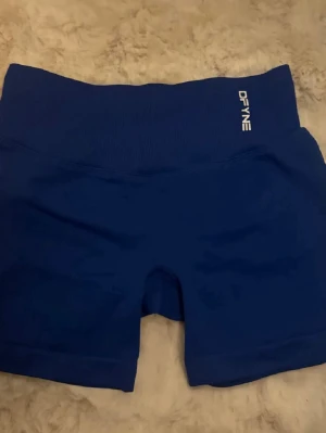 Blå DFYNE seamless träningsshorts S - Fick dem i present, storlek S. Endast testade
