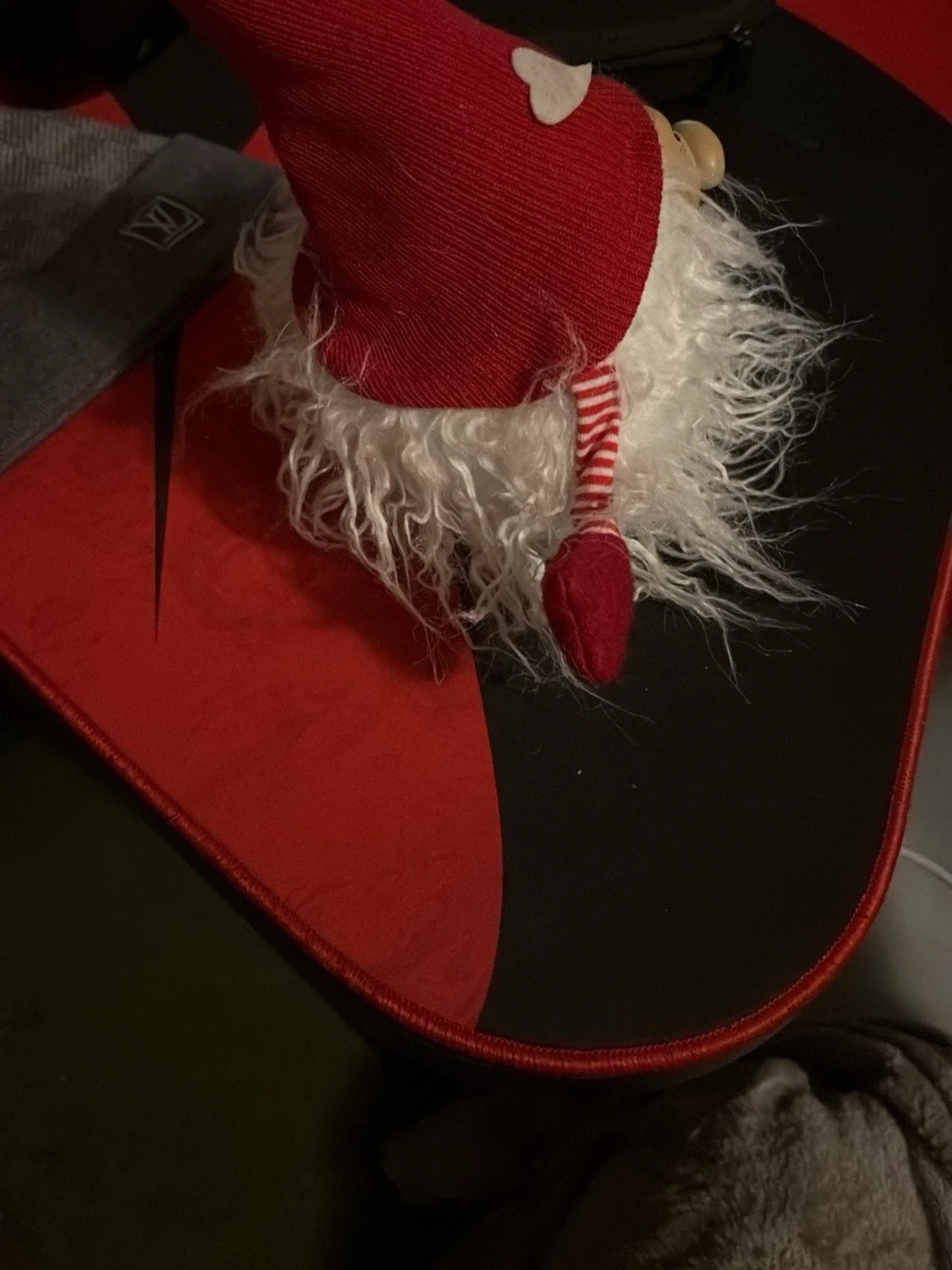 Julig tomteväst med röd-vit design - 3