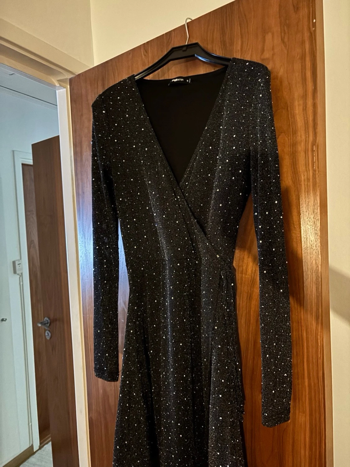 Glittrig klänning  - 2