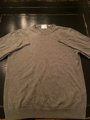 Ljus grön sweatshirt från Bläck - Ljusgrön sweatshirt från bläck. Inga skador. Inte använd mycket.