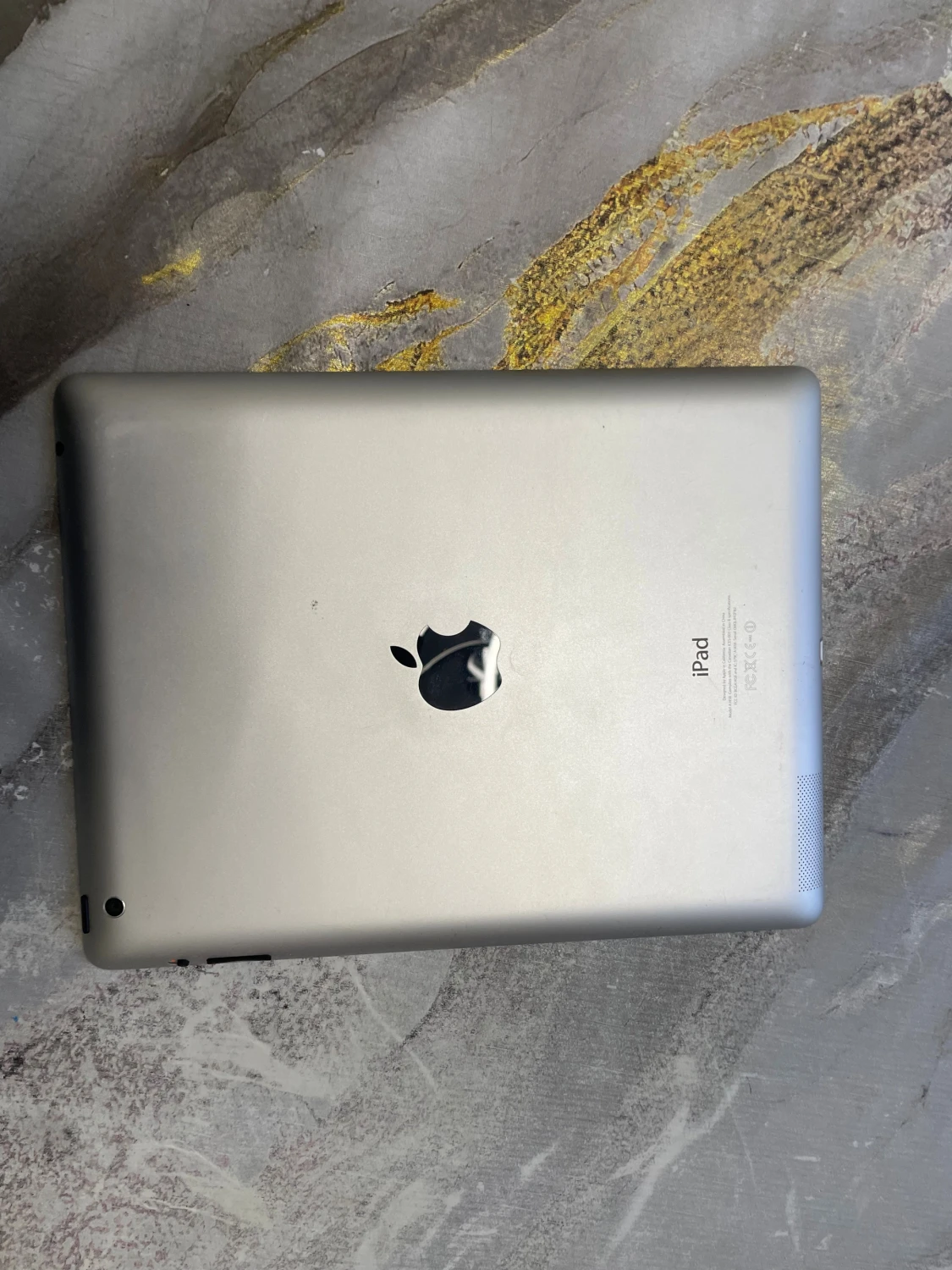 Apple iPad (2nd/3rd/4th gen) - 2