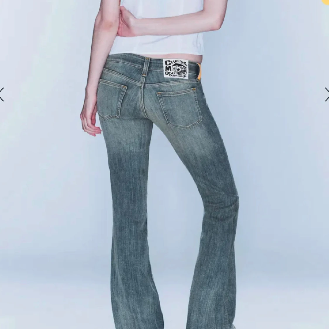 Helt nya blå bootcut jeans från Cheap Monday - 1