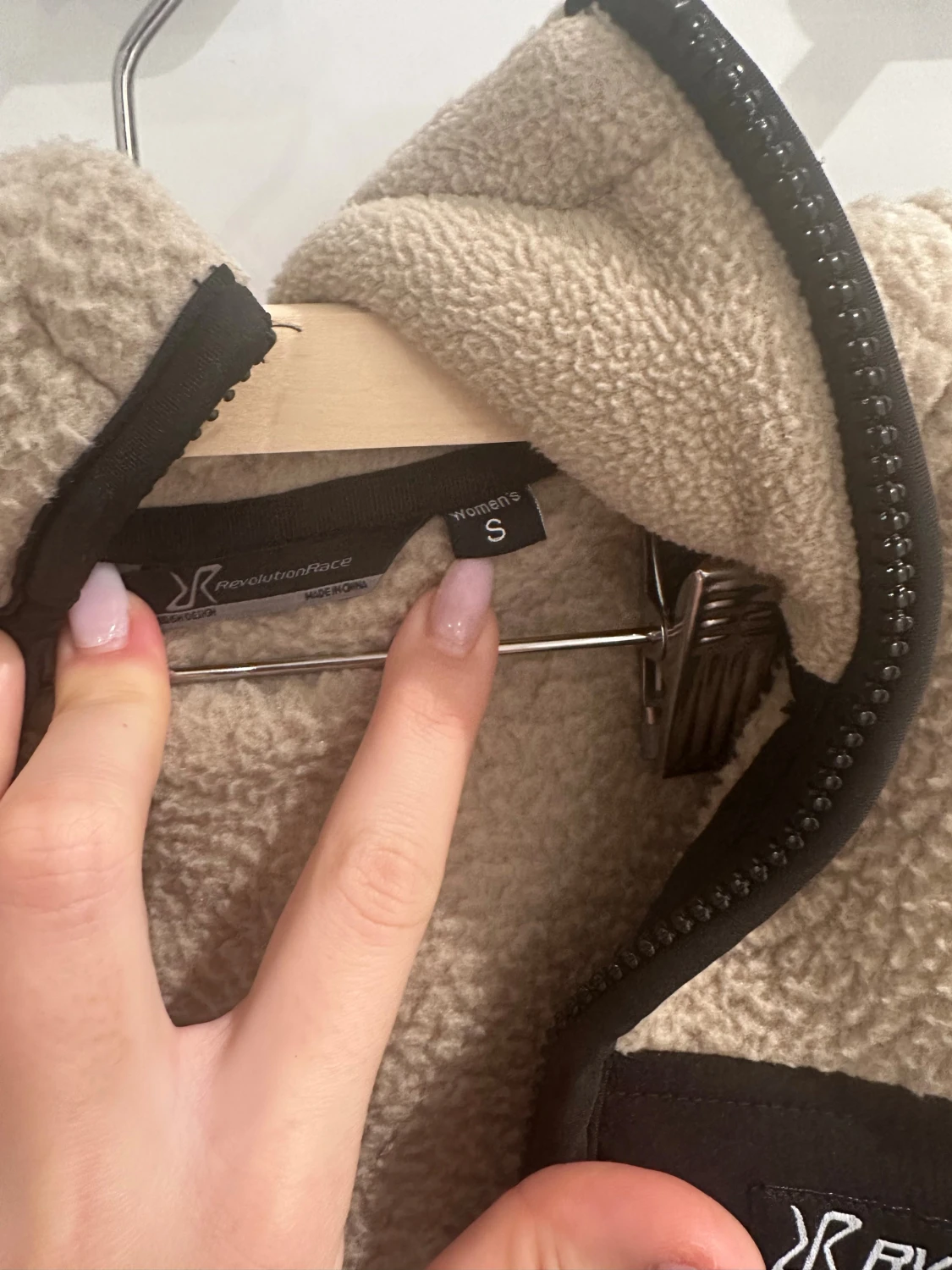 Revolutionrace sherpa hoodie - 3